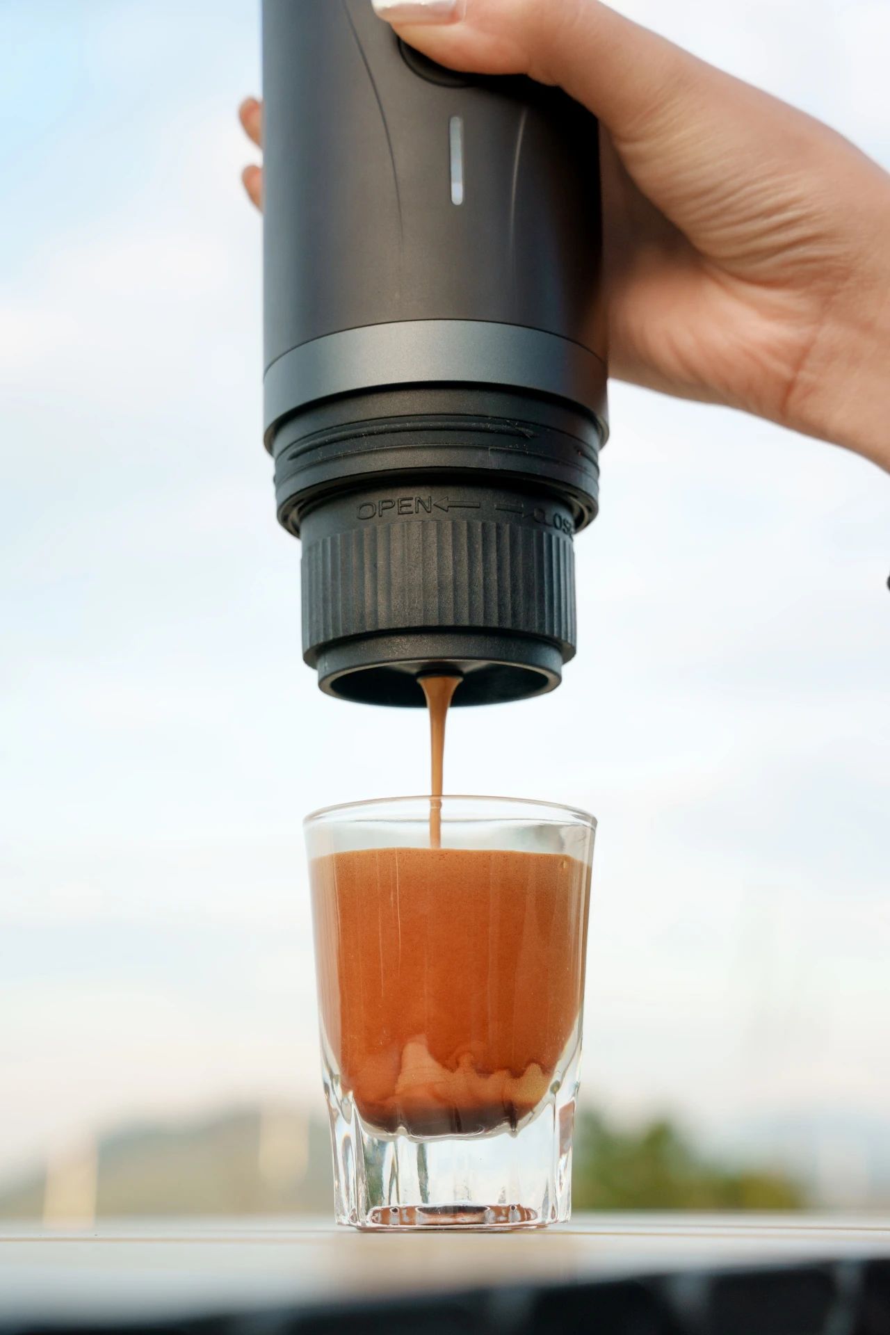 portable espresso maker picture